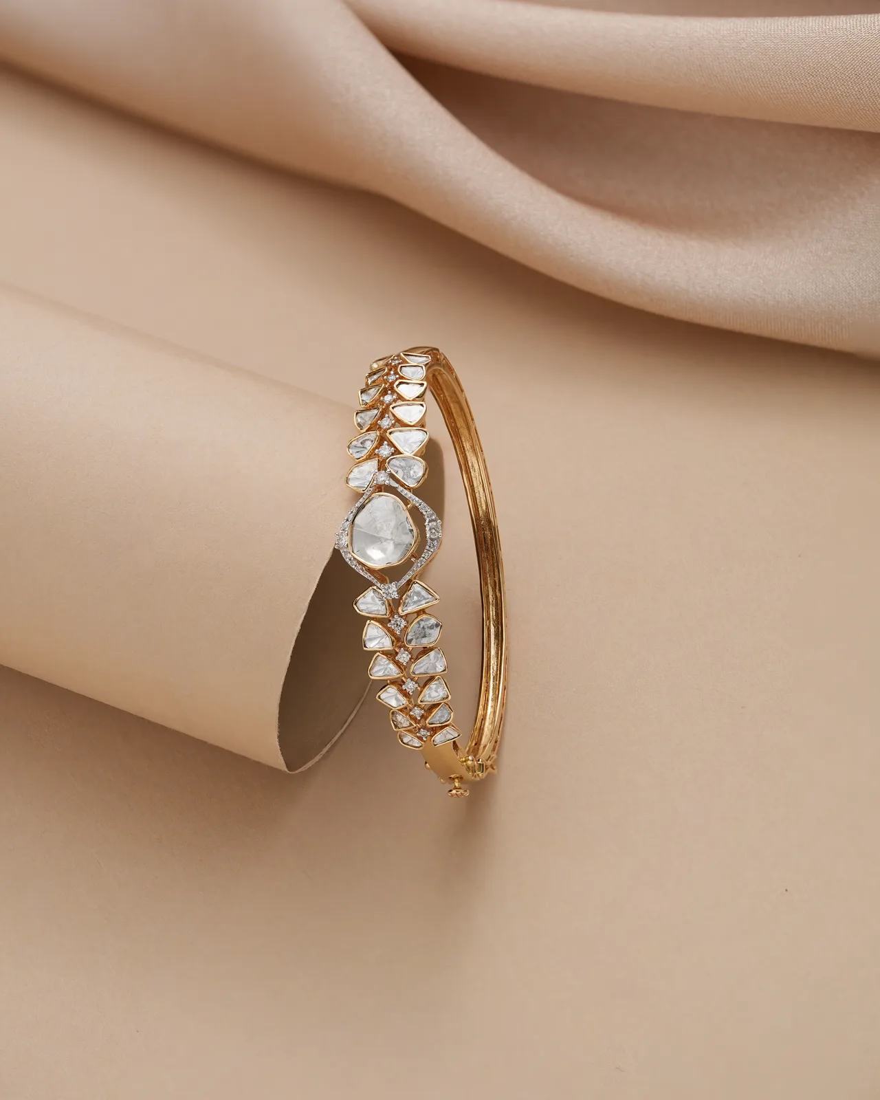Elegant polki gold bracelet