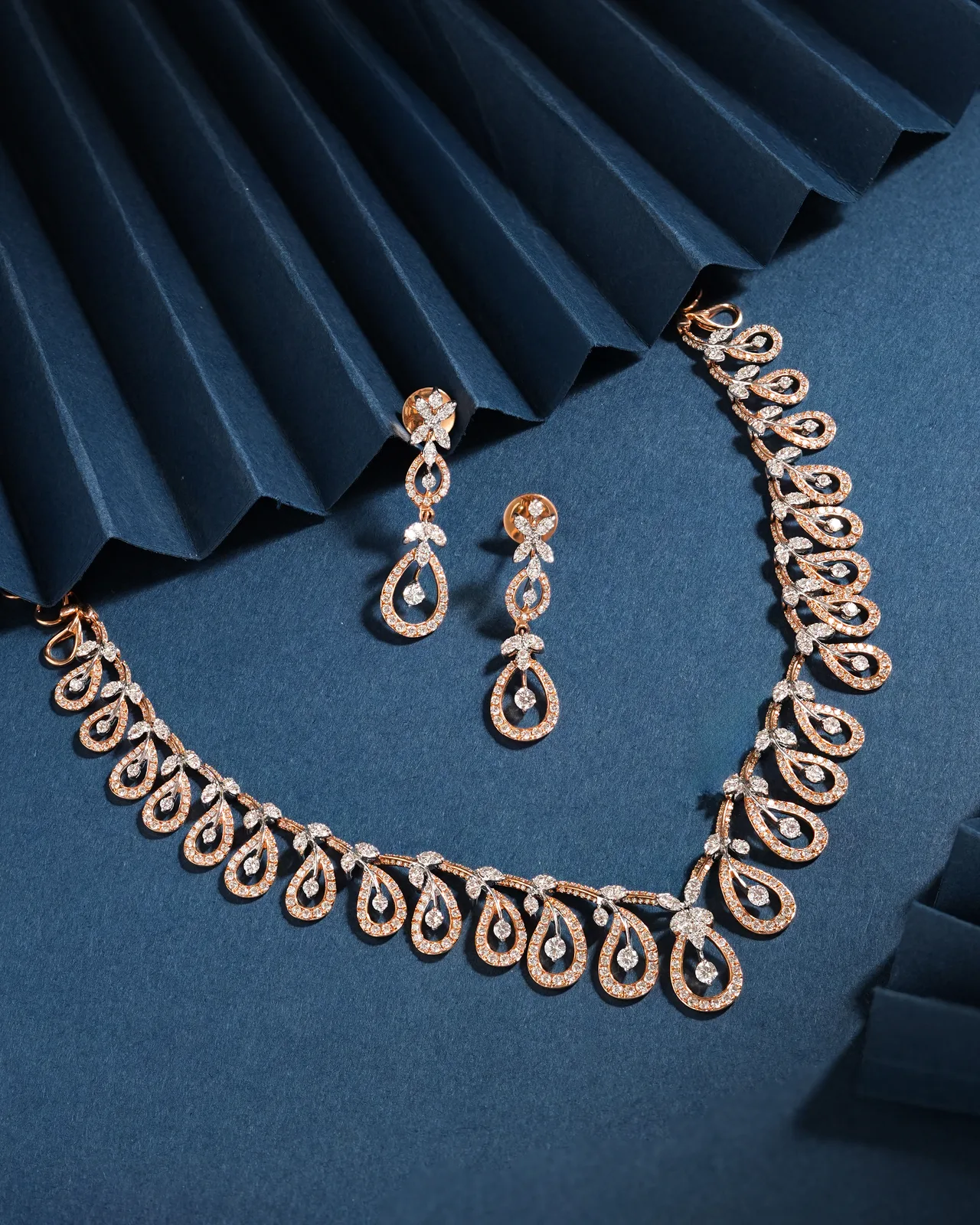 Teardrop Design Diamond Necklace Set with Drop Earrings