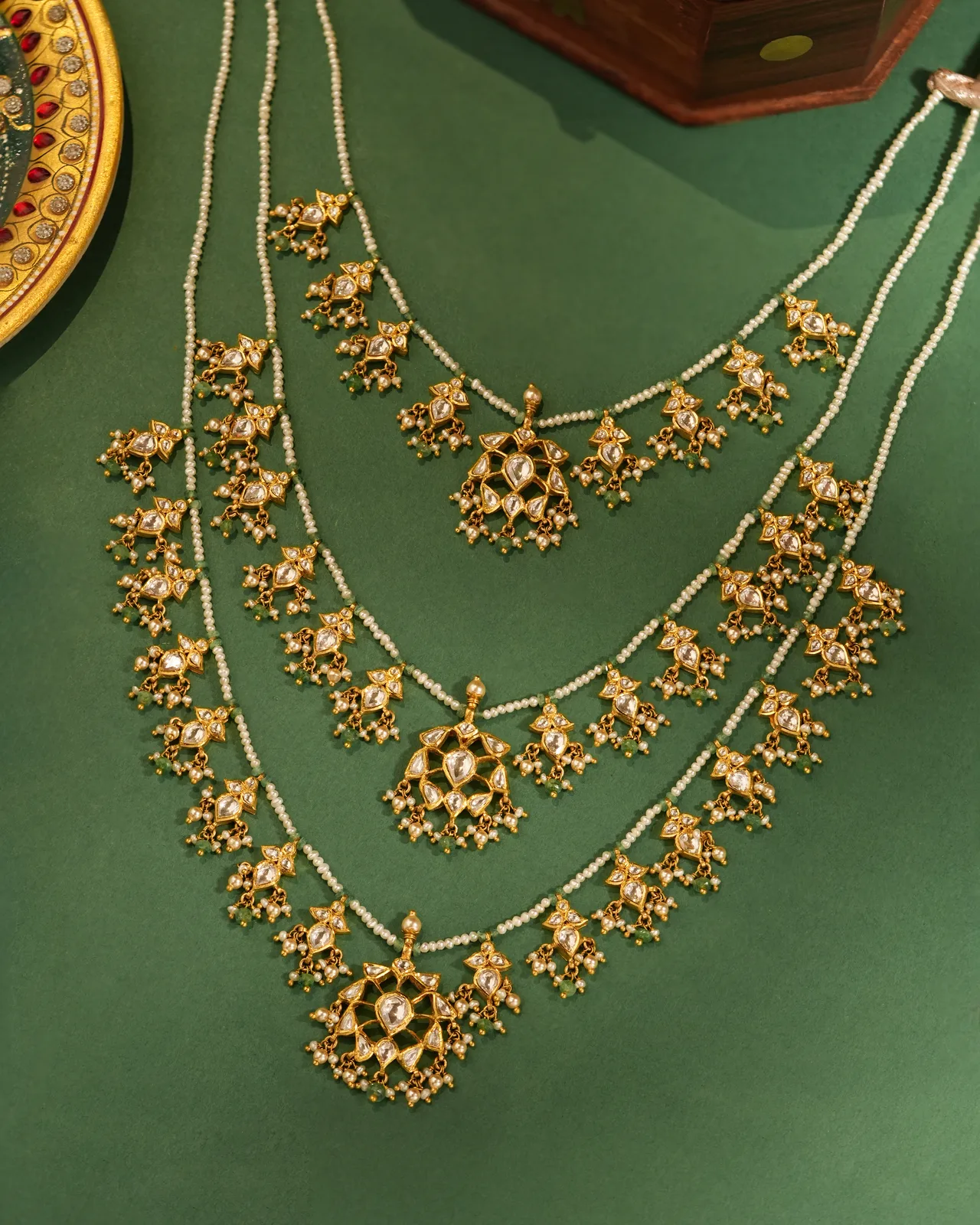 Antique gold necklace set with detailed craftsmanship